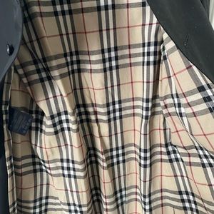 Luxury Burberry kensington black belted trench coat -Authentic!
